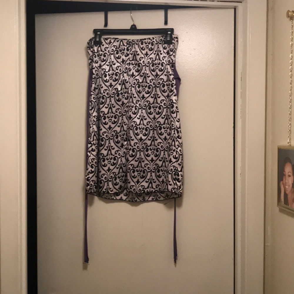 Good condition, lightly worn - Picture 2 of 2